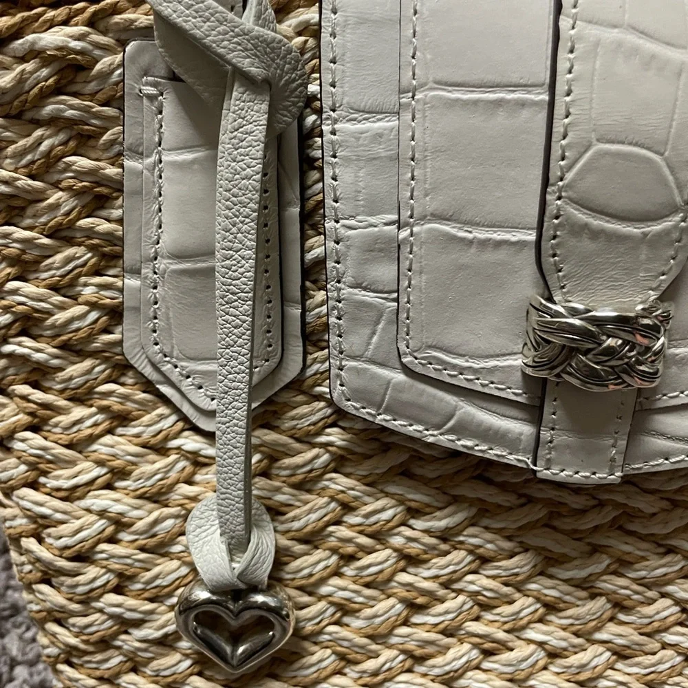 Brighton Straw Shoulder Bag with White Accents - Picture 3 of 9